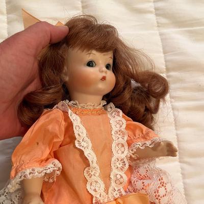 Lot of 2 dolls