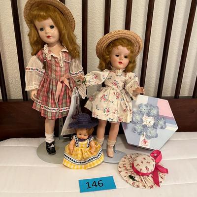 Doll lot w/ mini hatbox