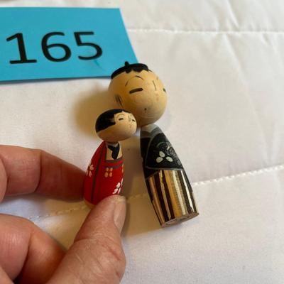 Lot of 2 oritental dolls