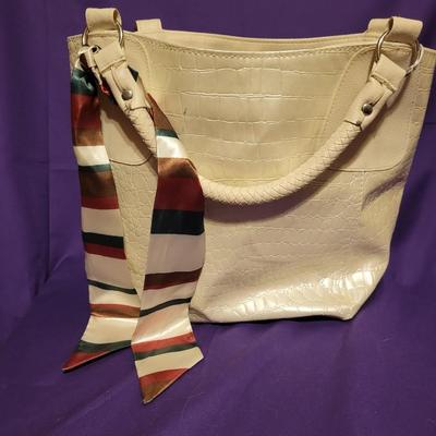 Gold tone purse