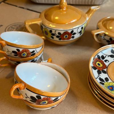 Lustre Ware Small sized Tea set