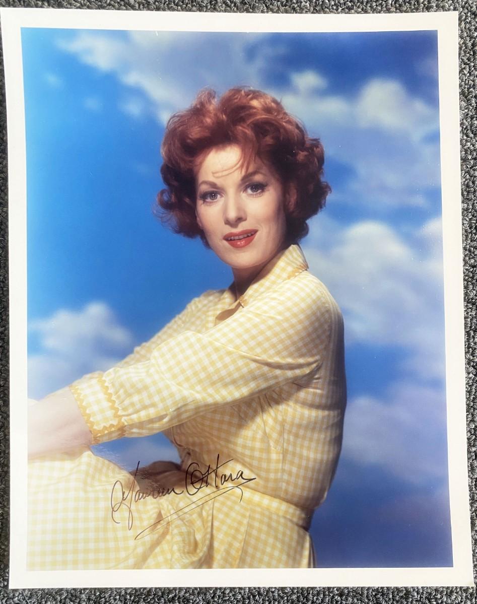 Maureen O'Hara signed photo | EstateSales.org