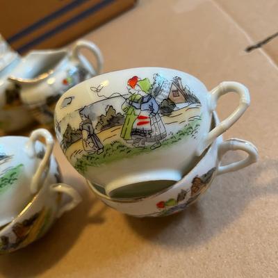 Sea Shore Delft style scene Tea Set