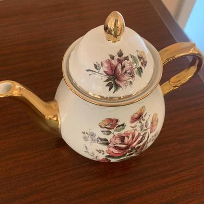 Arthur Wood made in England teapot