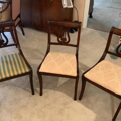 Mahoganey Lyre/Harp back Duncan Phyfe style dining chairs 33
