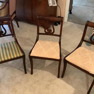 Mahoganey Lyre/Harp back Duncan Phyfe style dining chairs 33"H 19"W 18"to seat H