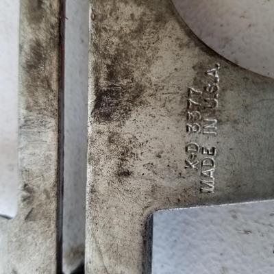 Battery Tool & Puller