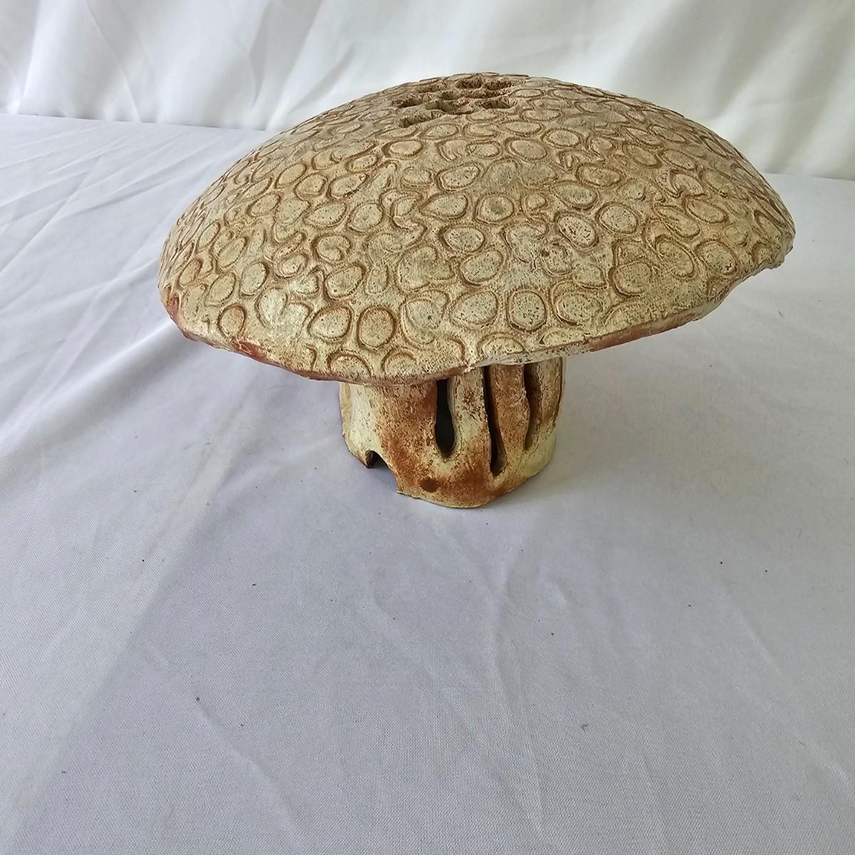 Mushroom Ceramics Sculpture (GJS)