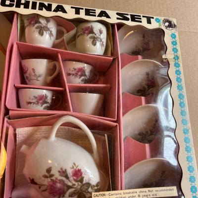 Moss Rose vintage style tea set