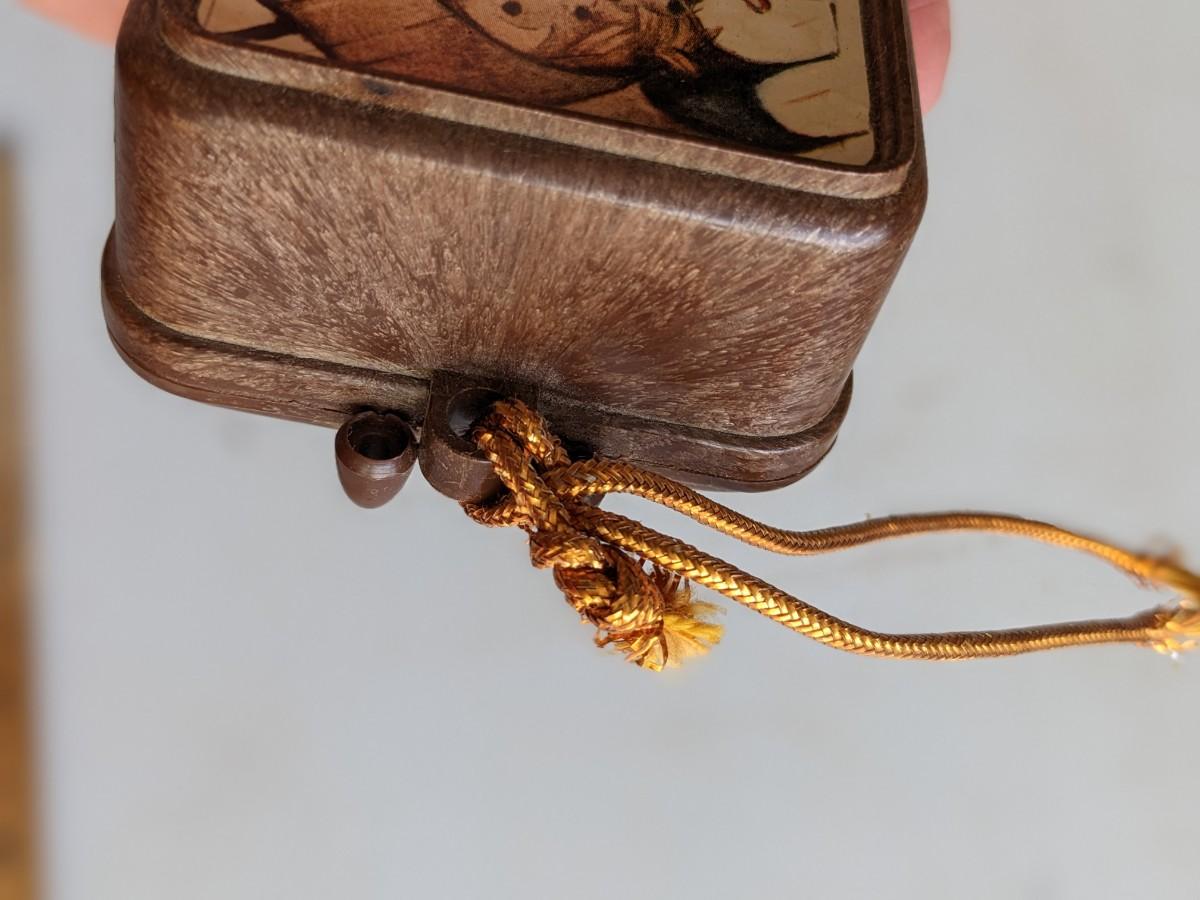 Vintage Hummel Pull String Music Box, Works