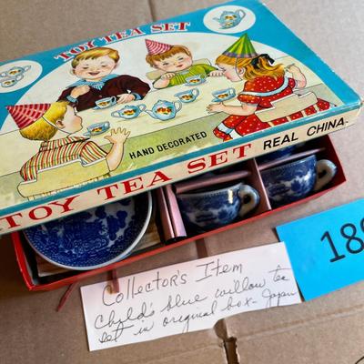 Vintage Blue Willow Tea set in Box