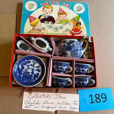 Vintage Blue Willow Tea set in Box