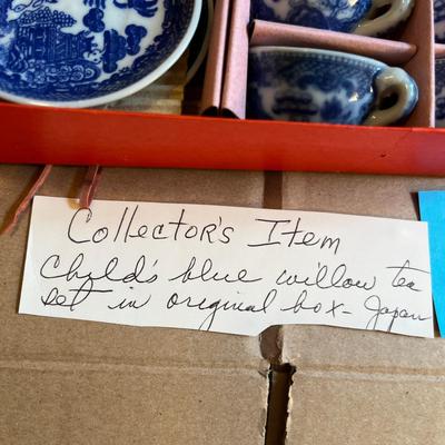 Vintage Blue Willow Tea set in Box