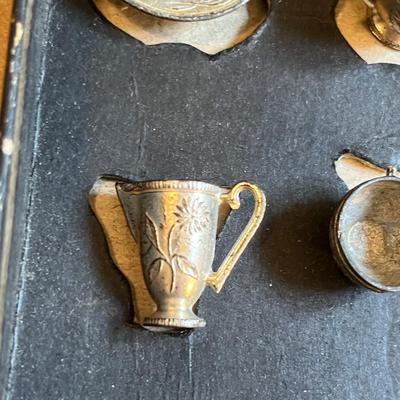 Little Miss Tootsietoy Metal Tea Set