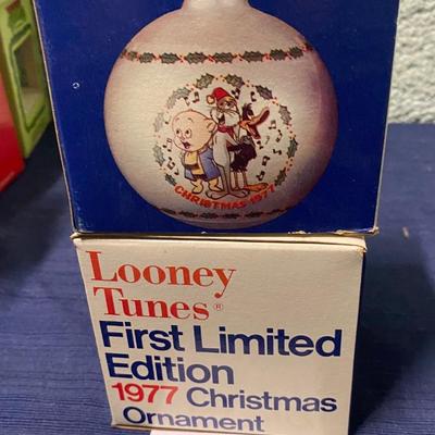 1977 2 Looney Tone Ornaments