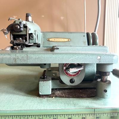 CONSEW MODEL 251 Sewing Table *Read Details