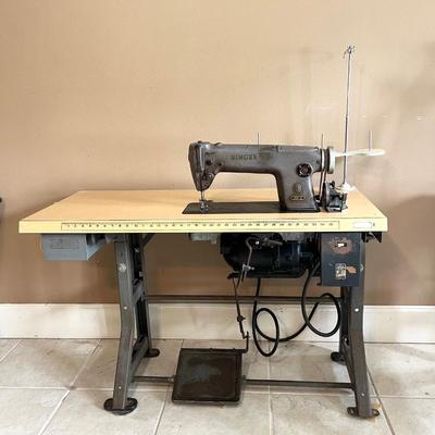 SINGER 251-2 Sewing Table *Read Details