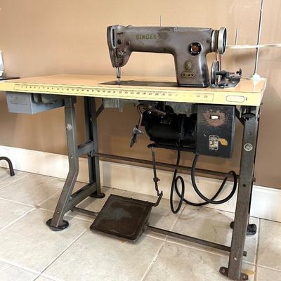 SINGER 251-2 Sewing Table *Read Details