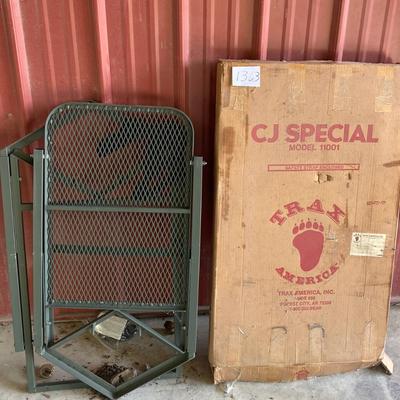 New in Box Trax America Tree Stand
