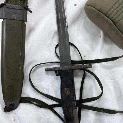 1943 Unoted States Ammo belt with Bayonet, Canteen and utility pouch