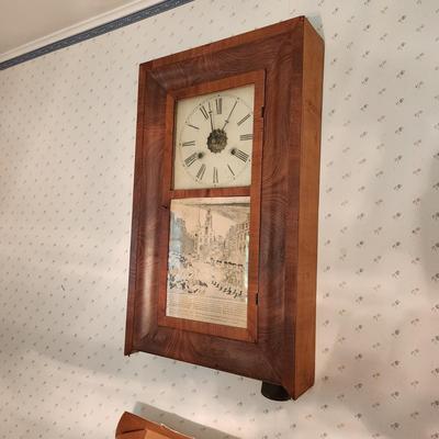 Antique New Haven Clock Co. Wall Clock not working