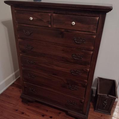 Vintage Ethan Allen Solid Wood 2 over 5 Chest of Drawers
