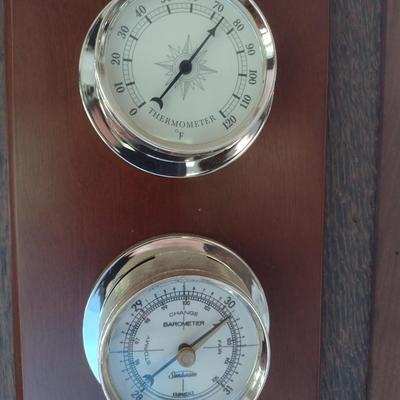 Sunbeam Hygrometer, Thermometer, and Barometer