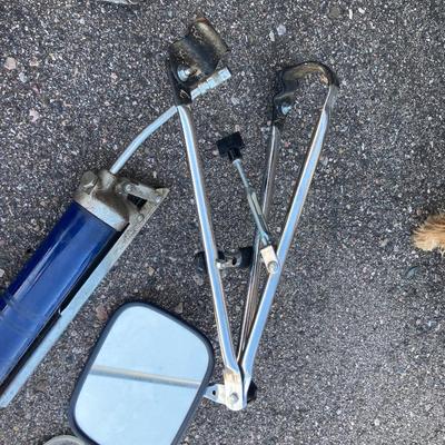 LINCOLN GREASE GUN, EAZ-LIFT SWAY CONTROL, TOW MIRRORS,  3/4â€ DRIVE SOCKETS AND MORE