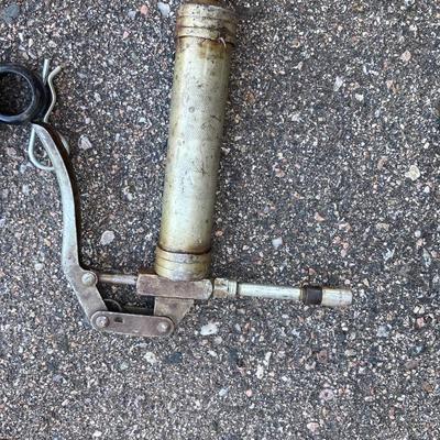 LINCOLN GREASE GUN, EAZ-LIFT SWAY CONTROL, TOW MIRRORS,  3/4â€ DRIVE SOCKETS AND MORE