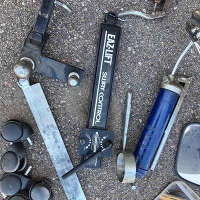 LINCOLN GREASE GUN, EAZ-LIFT SWAY CONTROL, TOW MIRRORS,  3/4â€ DRIVE SOCKETS AND MORE