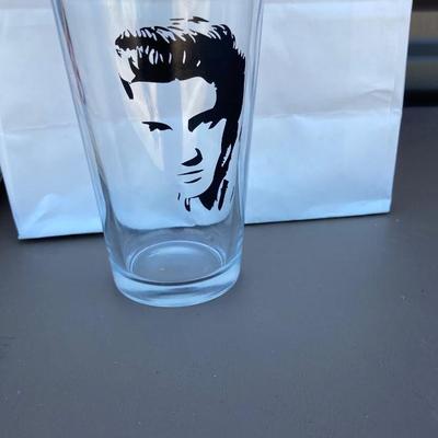 HUNKA HUNKA BURNIG ELVIS ITEMS!