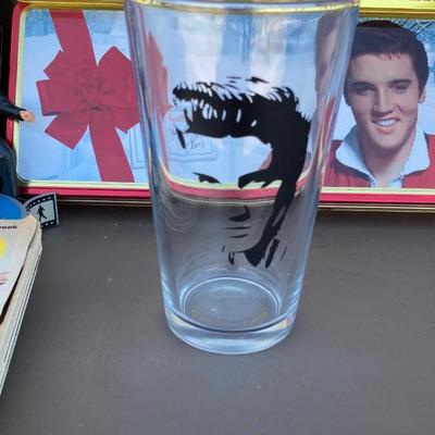 HUNKA HUNKA BURNIG ELVIS ITEMS!