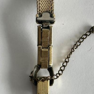 Vintage Bulova 10k GF bezel Watch