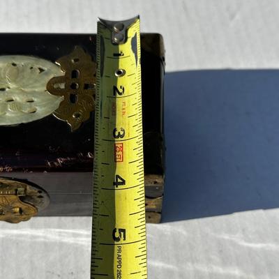 Vintage Asian Jewelry box with Jadite