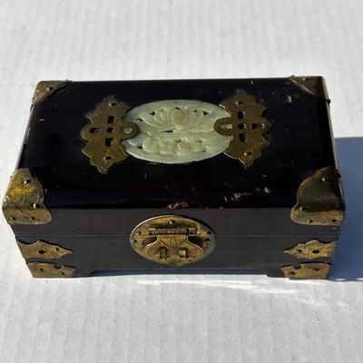 Vintage Asian Jewelry box with Jadite