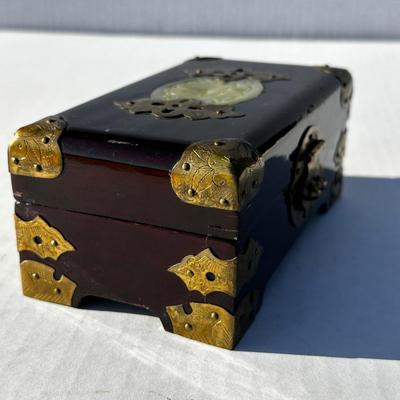 Vintage Asian Jewelry box with Jadite