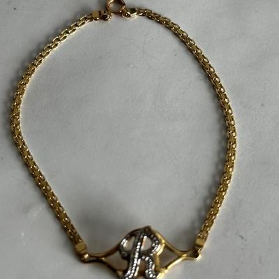 10k Gold Bracelet marked with letter R