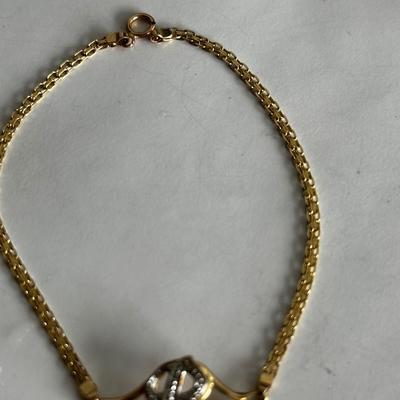 10k Gold Bracelet marked with letter R
