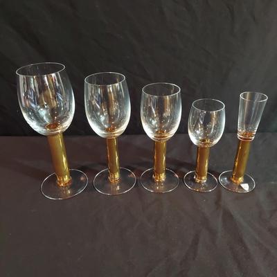 Orrefors Thick Gold Stemmed Glassware Set (DR-RG)