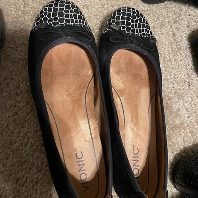 Vionic Minna Slip On