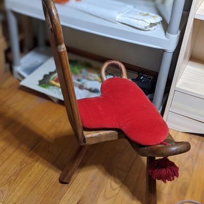 Vintage Don Shoemaker Wood 3 Legged "Silla Partera"
