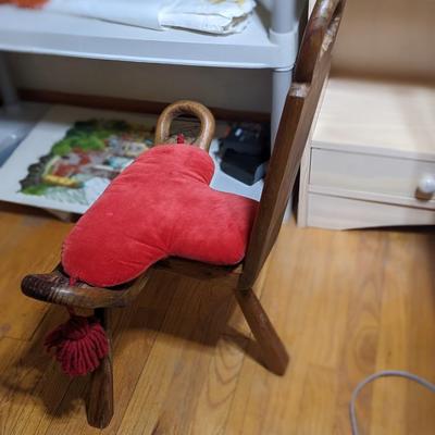 Vintage Don Shoemaker Wood 3 Legged "Silla Partera"
