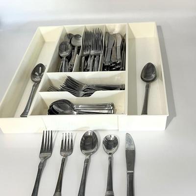 CODIE By CAMBRIDGE 111 Piece Set *Read Details