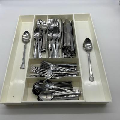 CODIE By CAMBRIDGE 111 Piece Set *Read Details