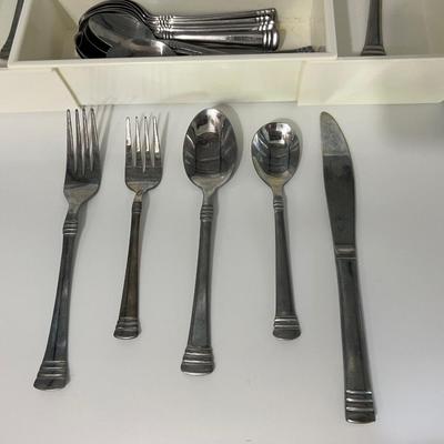 CODIE By CAMBRIDGE 111 Piece Set *Read Details