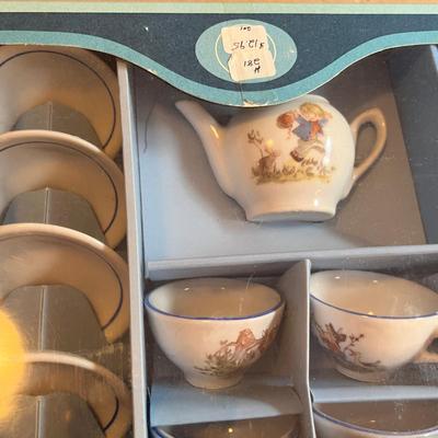 Lot of 2 small tea sets