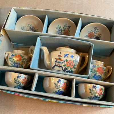 Lot of 2 small tea sets