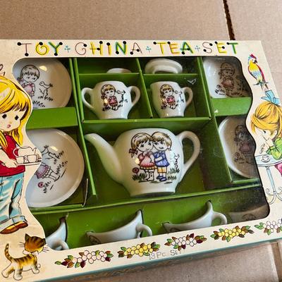 Two more modern tea sets