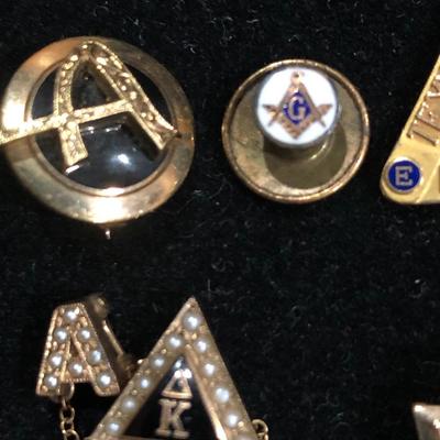 College Charm, & Other Misc. Pins (some marked 10K) -Lot 120