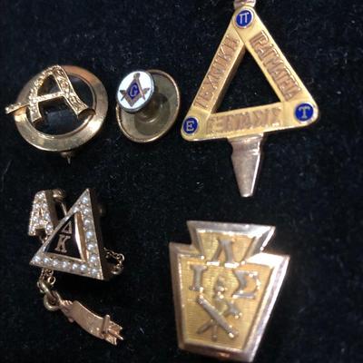 College Charm, & Other Misc. Pins (some marked 10K) -Lot 120